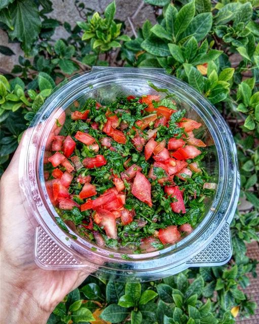 Taboule 😍💚••• salad lebanoneats lebanese yourlebanon vegetarian... (Beirut, Lebanon)