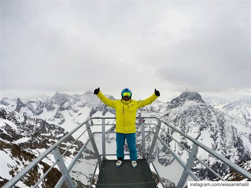 Take a break and enjoy the view ⛷️🏔️ les2alpes  france  salomon  spyder ... (Belvédère des Ecrins, Les 2 Alpes)