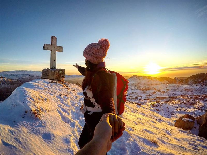  TakeMeThere  FollowMe ➕❄🌞 Snow  Hiking  Akoura Lebanon... (Akoura, Mont-Liban, Lebanon)