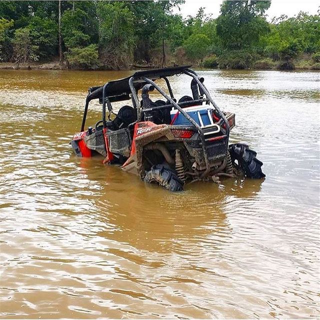 Taking a Shower ! polaris  rzr  offroad  offroadneeds  nexx  lazer ...