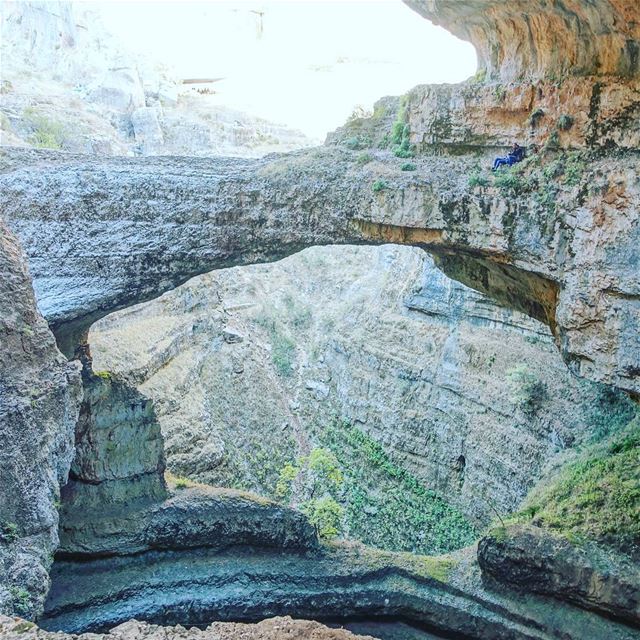 Tannourine, Balou Balaa. It's basically a massive drop, a natural rock... (Tannurin At Tahta, Liban-Nord, Lebanon)