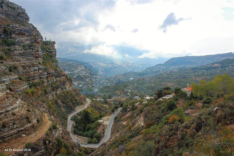  tb  akoura  montlebanon lebanon  mountains  sky  clouds  hiking  colorful... (Akoura, Mont-Liban, Lebanon)