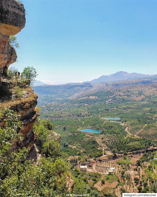  tb  akoura  mountlebanon  nature  mountains  sky  hiking  colorful ... (Akoura, Mont-Liban, Lebanon)