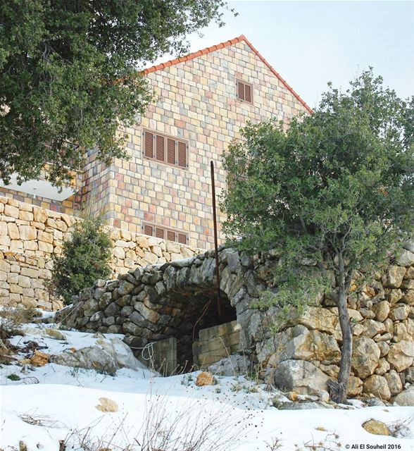  tb  hardine  lebanese  lebanesehouse  old  traditional  house  snow ... (Hardîne, Liban-Nord, Lebanon)