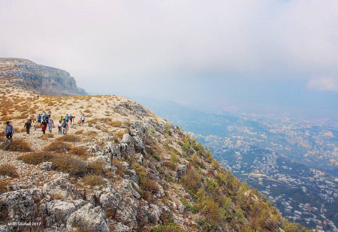  tb  sirdonieh  northlebanon  mountains  friends  hiking  nature  green ... (Sir El Daniyah)