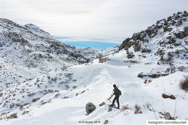  tb  snowshoeing  ehmejb mountlebanon  snow  hiking  sky  mountains  ... (Ehmej, Mont-Liban, Lebanon)