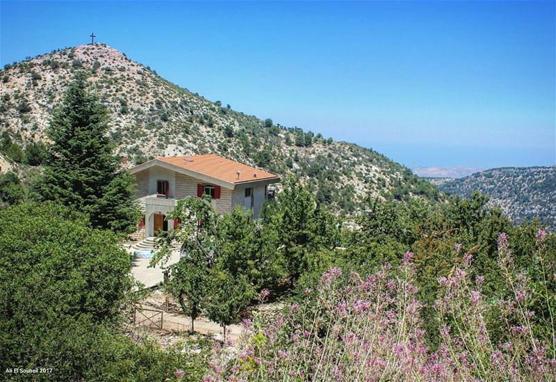  tb  sunday  hiking  villa  house  lebanese  sky  nature ... (Ehden, Lebanon)