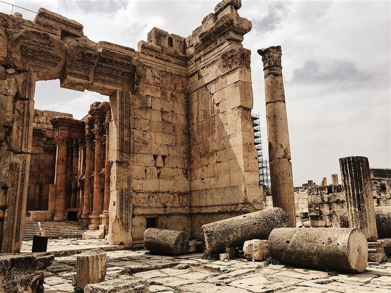 Temple of Bacchus.  raelmah ... (Temple of Bacchus)