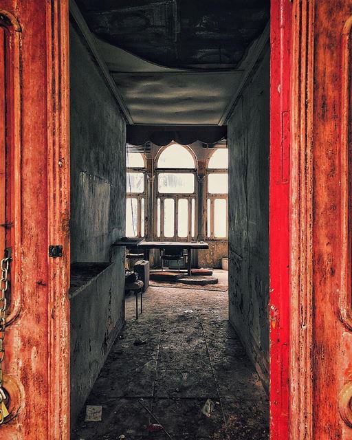 Tfadalo 3al Salon! beirut  lebanon abandoned  abandonedplaces........ (Mount Lebanon Governorate)