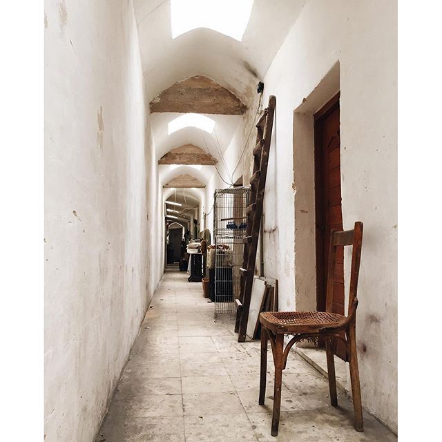 The backstage of Khan al Khayyatin, where tailors used to rest and store their merchandise TripoliByALocal Tripoli Liveauthentic lebanonbyalocal (Tripoli, Lebanon)