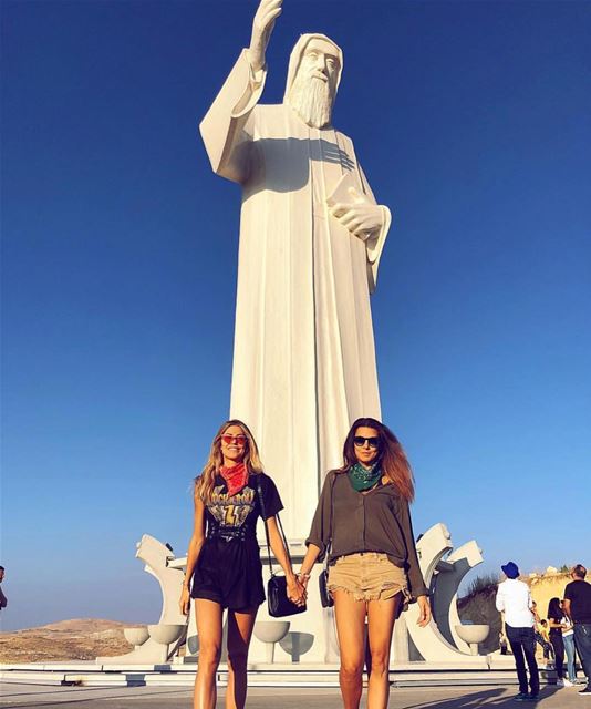 The beautiful @marthagraeff and @bigiacoia visiting Mar Charbel in Faraya � (Mar Charbel - Faraya)