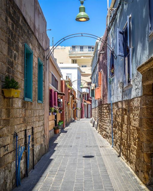 The beautiful streets of old Tyre! Who loves to take a walk and breathe... (Tyre, Lebanon)