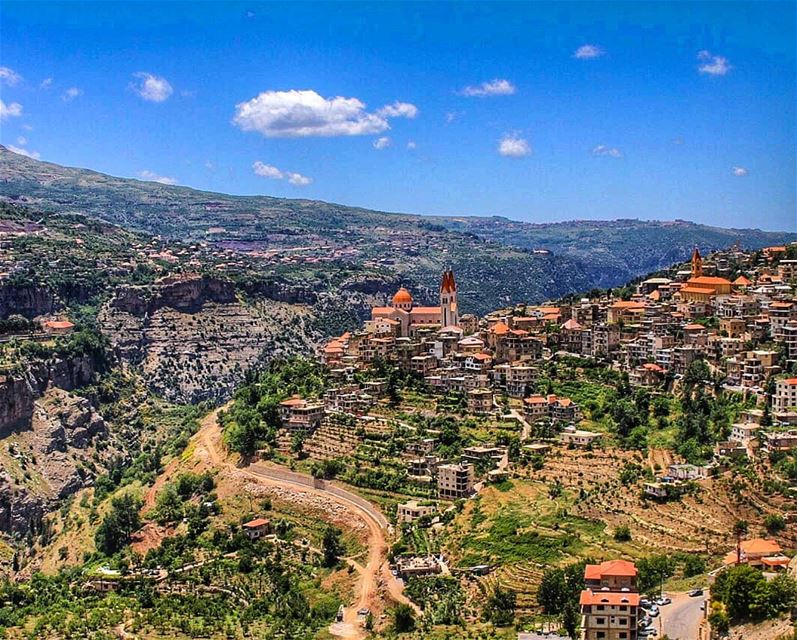 The beautiful town of Bcharre  lebanese  villages  kings_villages ... (Bsharri, Lebanon)