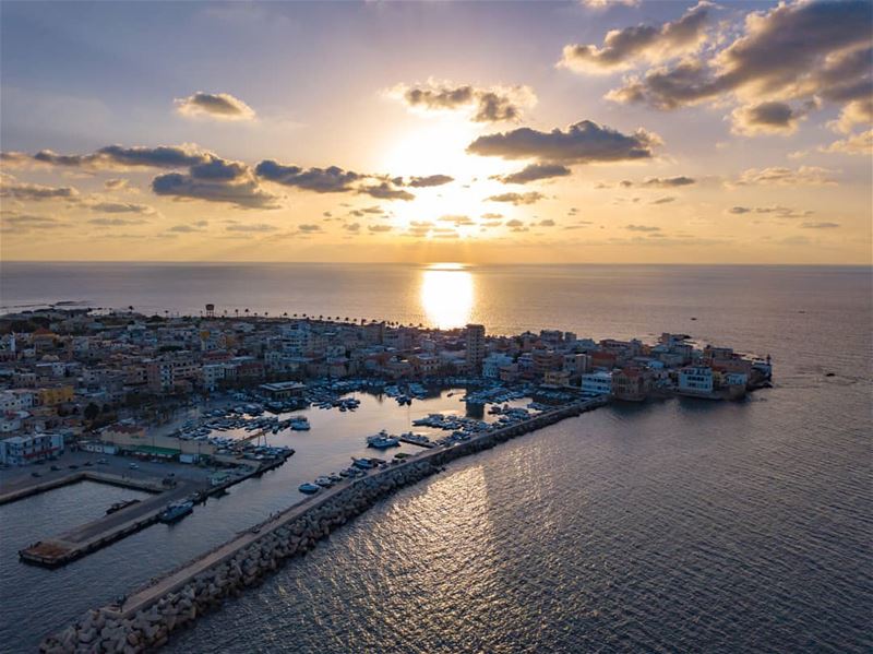 The beauty of a sunset.... AboveLebanon  Lebanon  LiveLoveBeirut ... (Tyre, Lebanon)