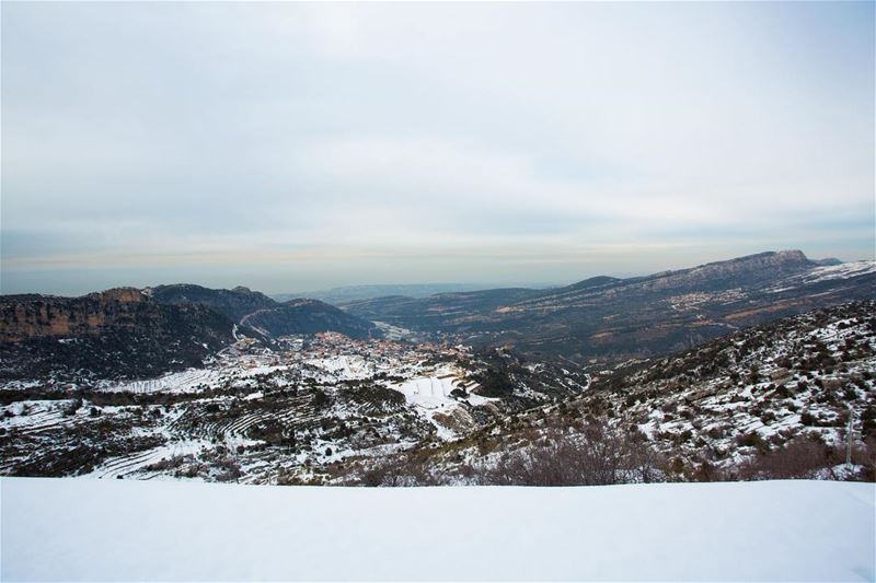 The best dreams happen when you're awake 🏔❄️ (Douma, Liban-Nord, Lebanon)