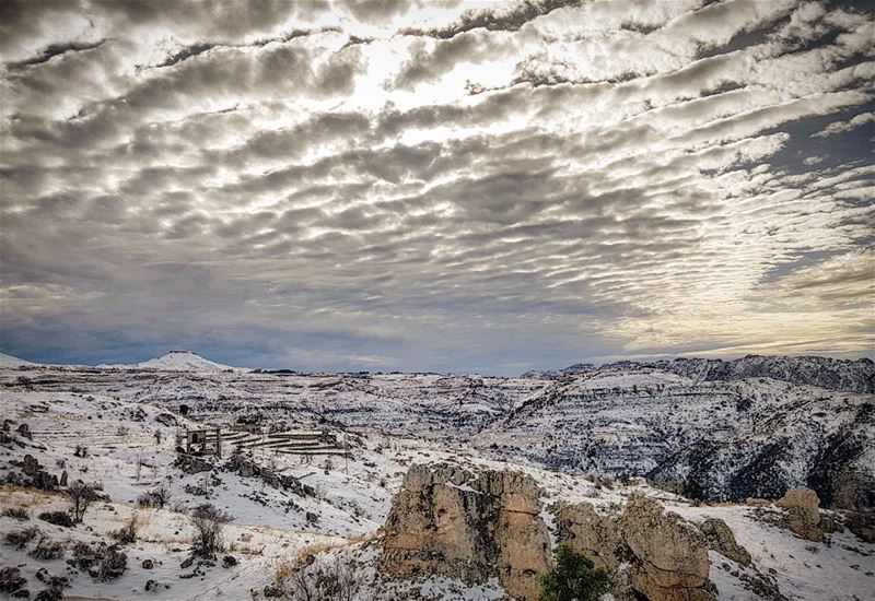 The best is yet to come!  2018.... snow  naturephotography  sunset ... (Mountain View Tannourine)