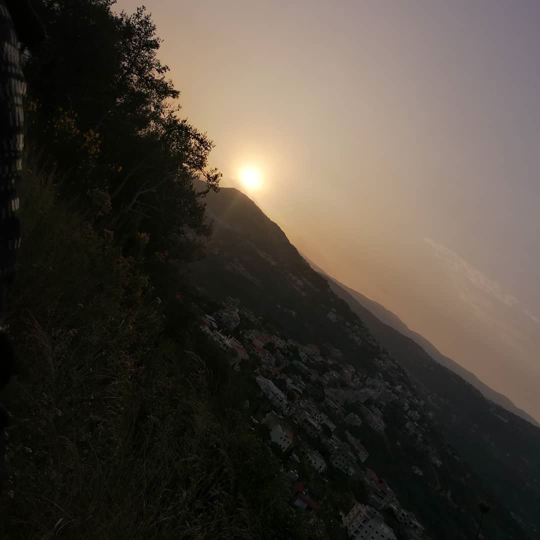 🌻The best time for new beginning is NOW🌻 sunset  sunrise  sun ... (Chouf)