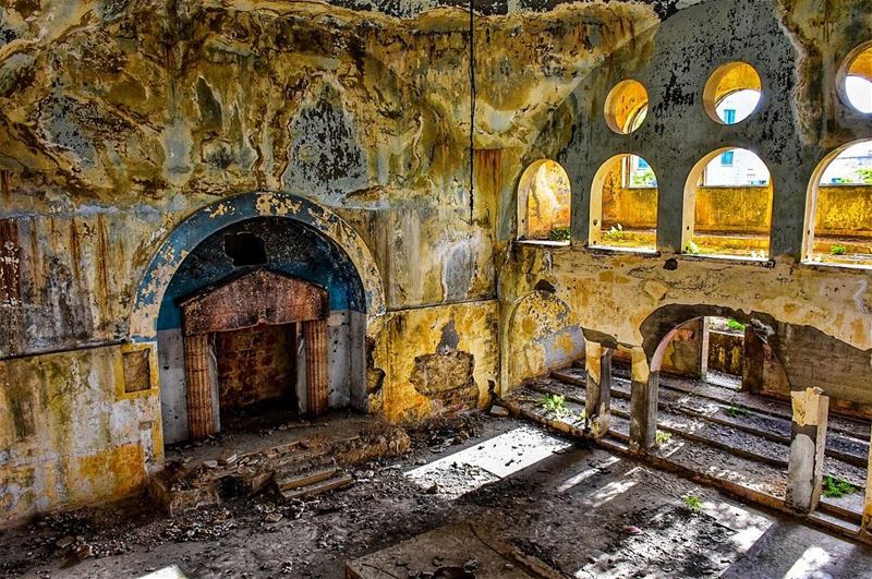 The Bhamdoun Jewish Synagogue 🕍 The Temple was built to serve the prayer... (Bhamdoûn, Mont-Liban, Lebanon)