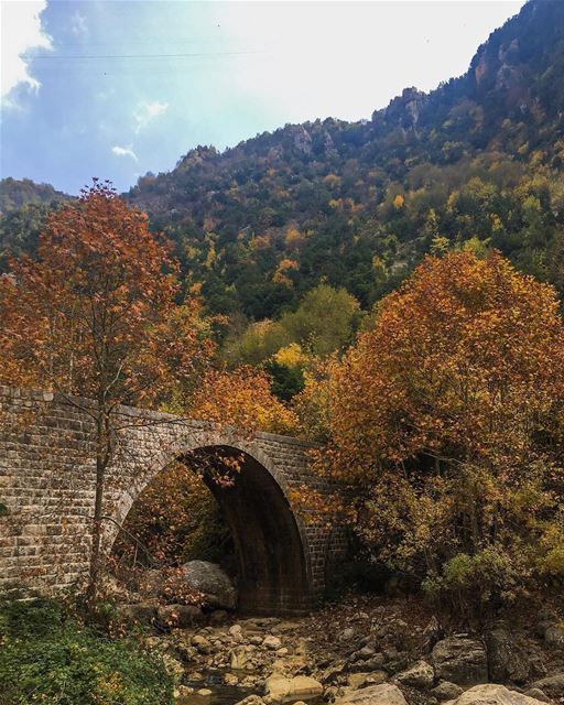 The breathtaking Cross  Valley ______________________________________وادي (وادي الصليب)