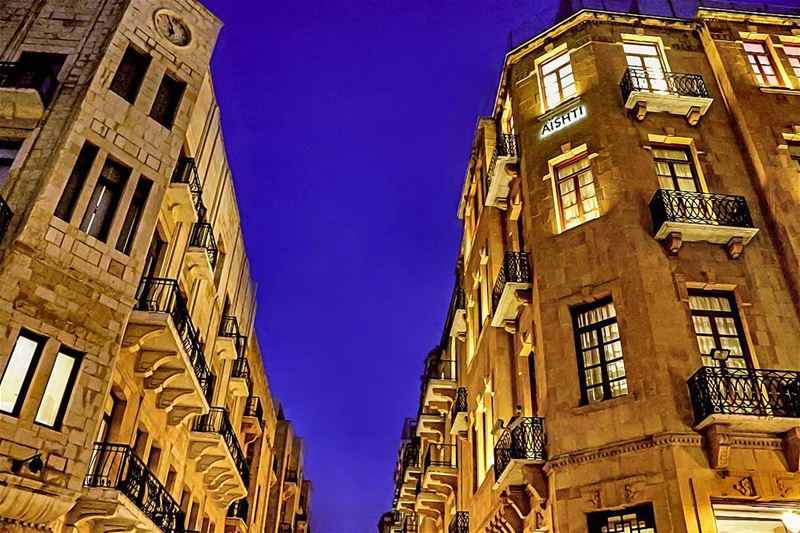 The city of details 🌃🌟Follow my photography feed @charbelabdelahad.ph... (Downtown Beirut)