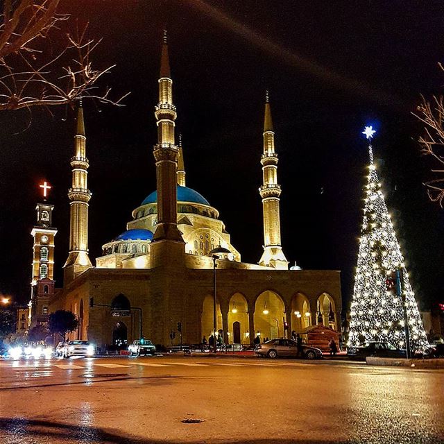 The cross, the mosque and the  Christmas tree. Part II... Lebanon  xmas... (Downtown Beirut)