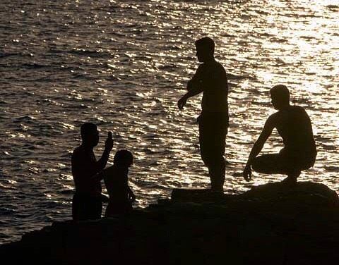 The dark side of light.📍Beirut, Lebanon ..━ ━ ━ ━ ━ ━ ━ ━ ━ ━ ━ ━ ━ ━ ━ (Beirut, Lebanon)