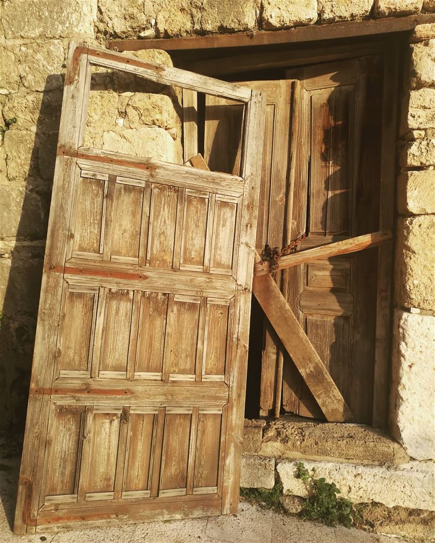 The doors will be opened to those bold enough to knock  todaysic  doors ... (Byblos - Jbeil)