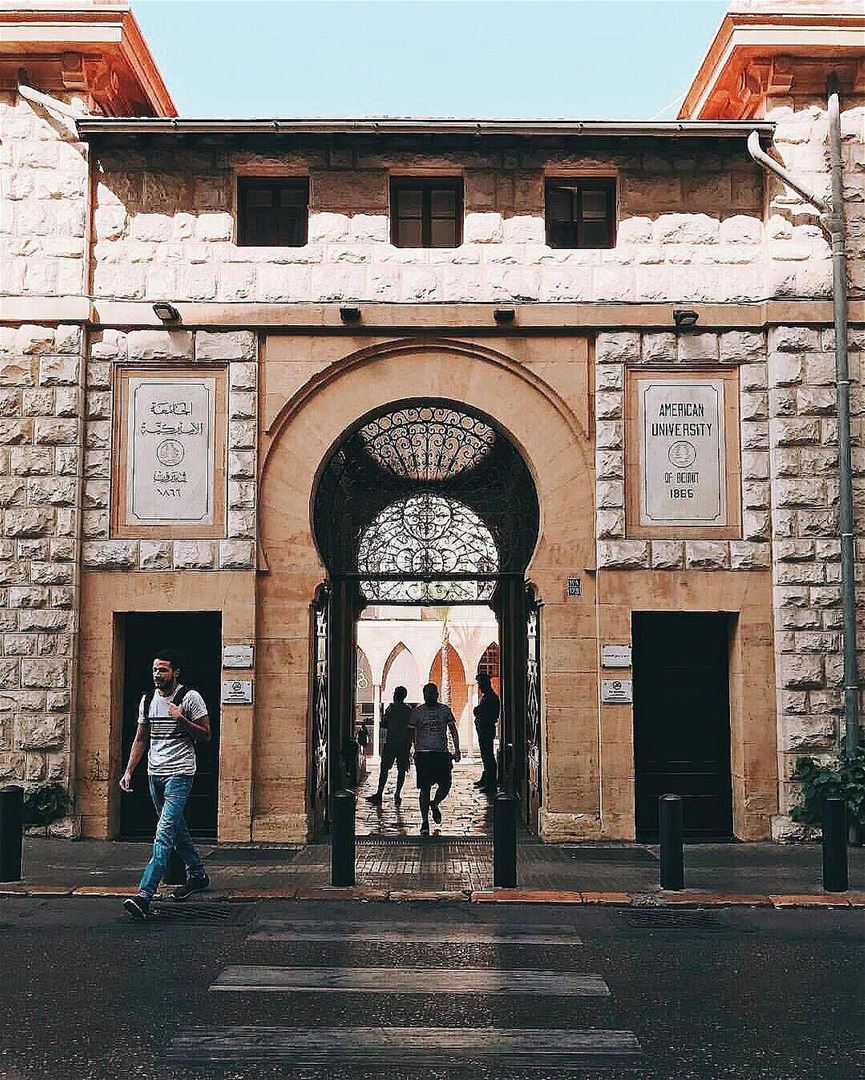 🇱🇧 The entrance of the American University of BeirutThe University was... (American University of Beirut (AUB))