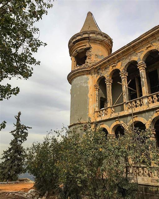 ~The°fairytale°tower~@livelovesawfar