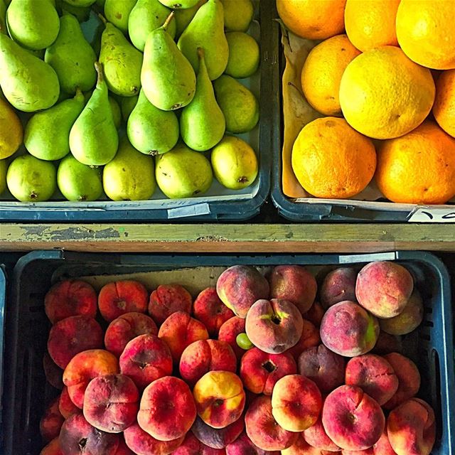 The grape intruder! 🍊🍐🍑  findthegrape  fruits  colorful  fresh  healthy... (Beirut, Lebanon)