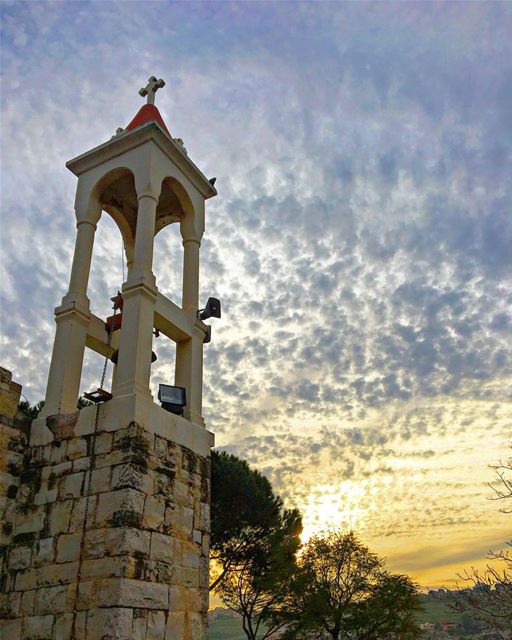 "The great thing to remember is that though our feelings come and go God's... (النبطية الفوقا)