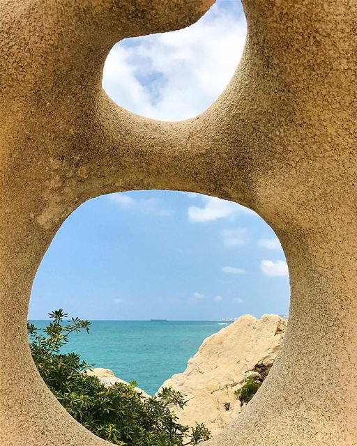 The HOLE idea is to Live life to the full and stay focus on the positive ,... (Batroûn)