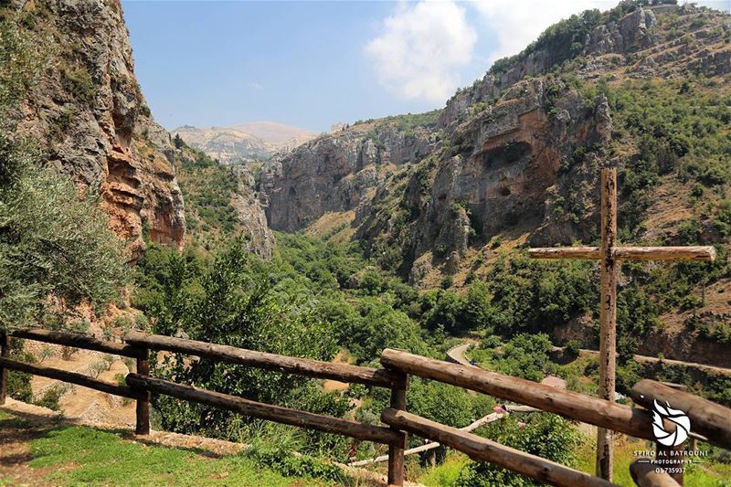 The kingdom of heaven !!!........ livelovelebanon  livelovebeirut... (Qannoubine Valley)