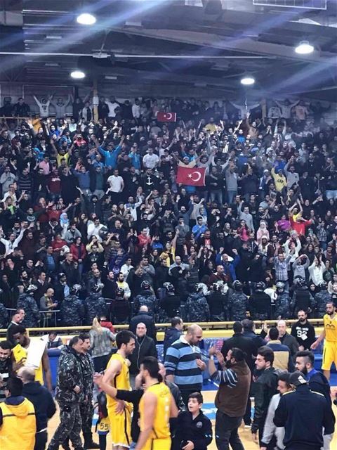 The LBF fined Riyadi and banned their fans from attending a game after Turkish flags were raised and disrespectful slogans were chanted during their encounter with Homenetmen