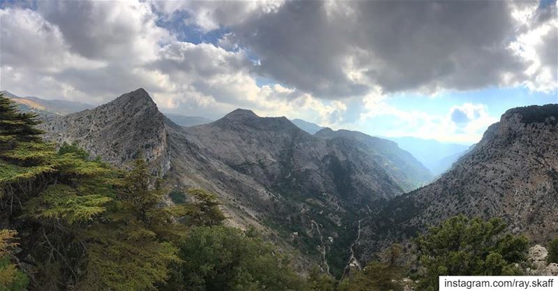 The Lebanese alps‼️..@decathlonleb @quechua  allmotivated .......... (Lebanon)