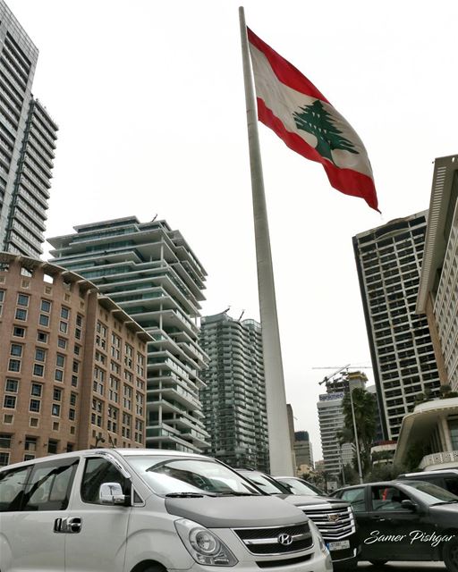 The Lebanese flag.. @livelovebeirutكلنا للوطن...... Lebanese  flag ...
