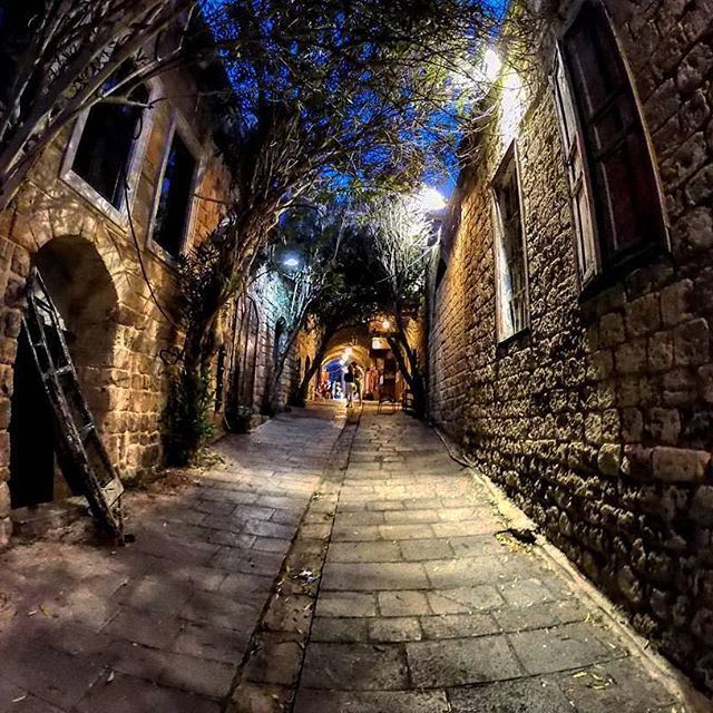 The magic of the moment livelovebyblos by @ramzi3id