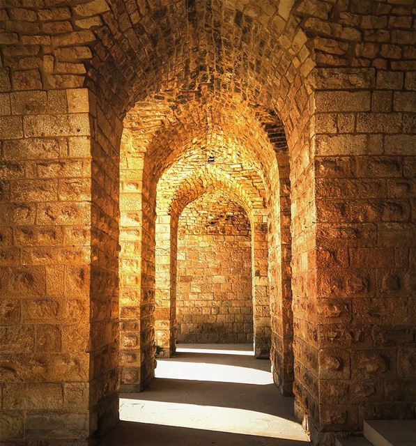 The Mines of Moria 😂 lebanon  nature  naturelovers  natureporn ... (Dayr Al Qamar, Mont-Liban, Lebanon)
