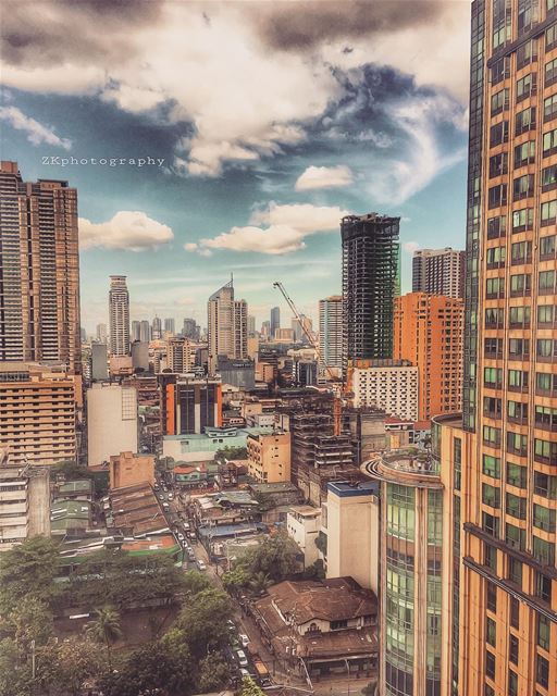 The other side of the city.. •   ig_today  ig_eurasia  igersphilippines ... (Manila, Philippines)