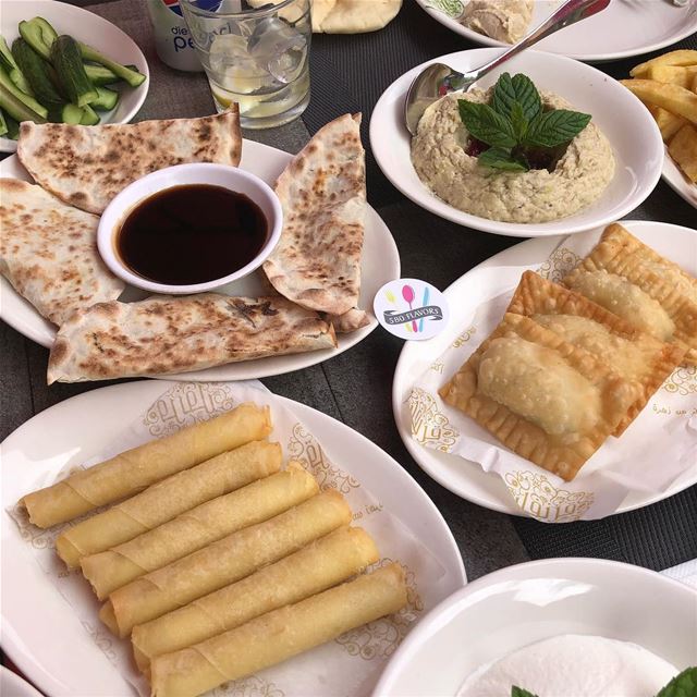 The perfect spread @krunfullebnen  dbayeh ... 580flavors  lebanesefood ... (Kronfol)