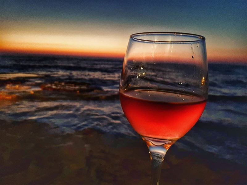 The perfect  sunset 💛🍷📍  provincia  byblossud.......... (Provincia Byblos Sud Restaurant)