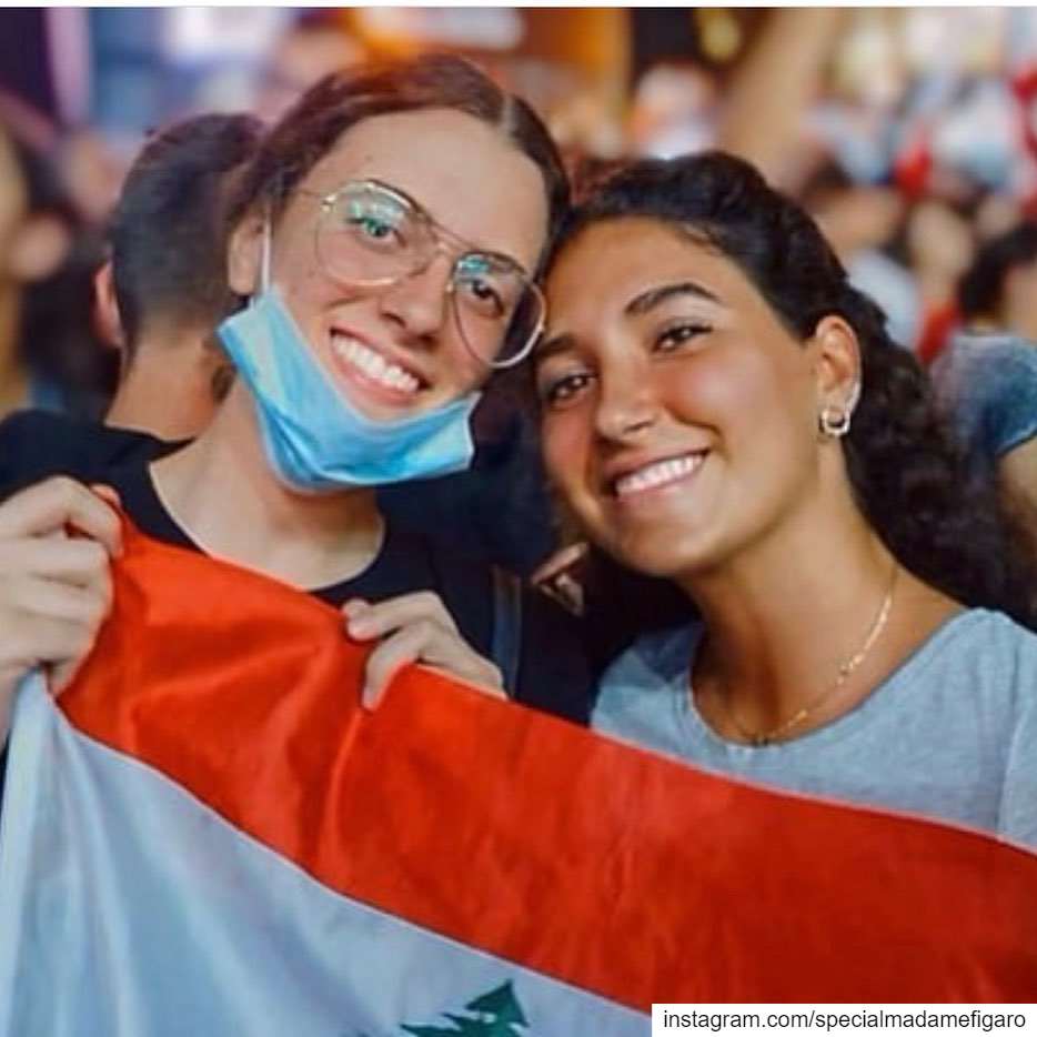 The revolution is female 💪🏻🇱🇧❤️  لبنان_ينتفض  lebanon ...