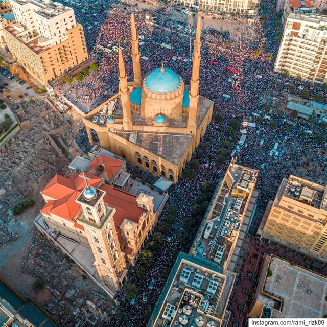 The  REVOLUTION 🇱🇧❤️. Swipe left👈 (10 Photos📸) ..  Lebanon  Beirut... (Beirut, Lebanon)