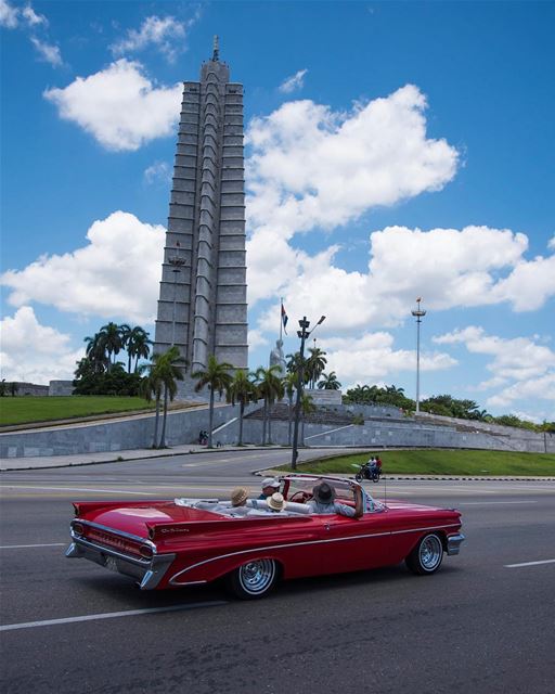 The revolutionary square.... shot in  cuba  havana  havanatwist ...