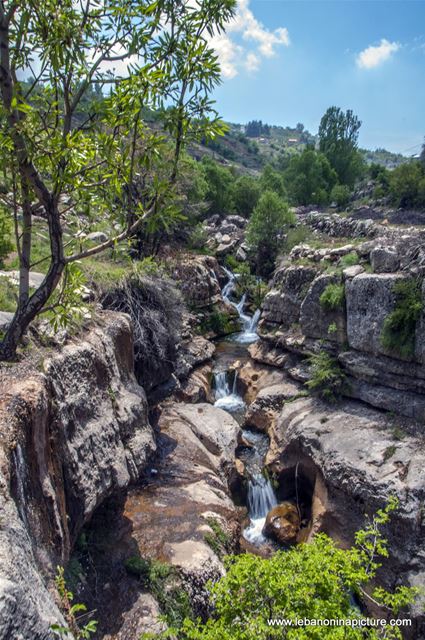 The River Leading to the 3 Bridges Waterfall and Sink Hole Called Belou3 Bal3a (Chatine, Lebanon)