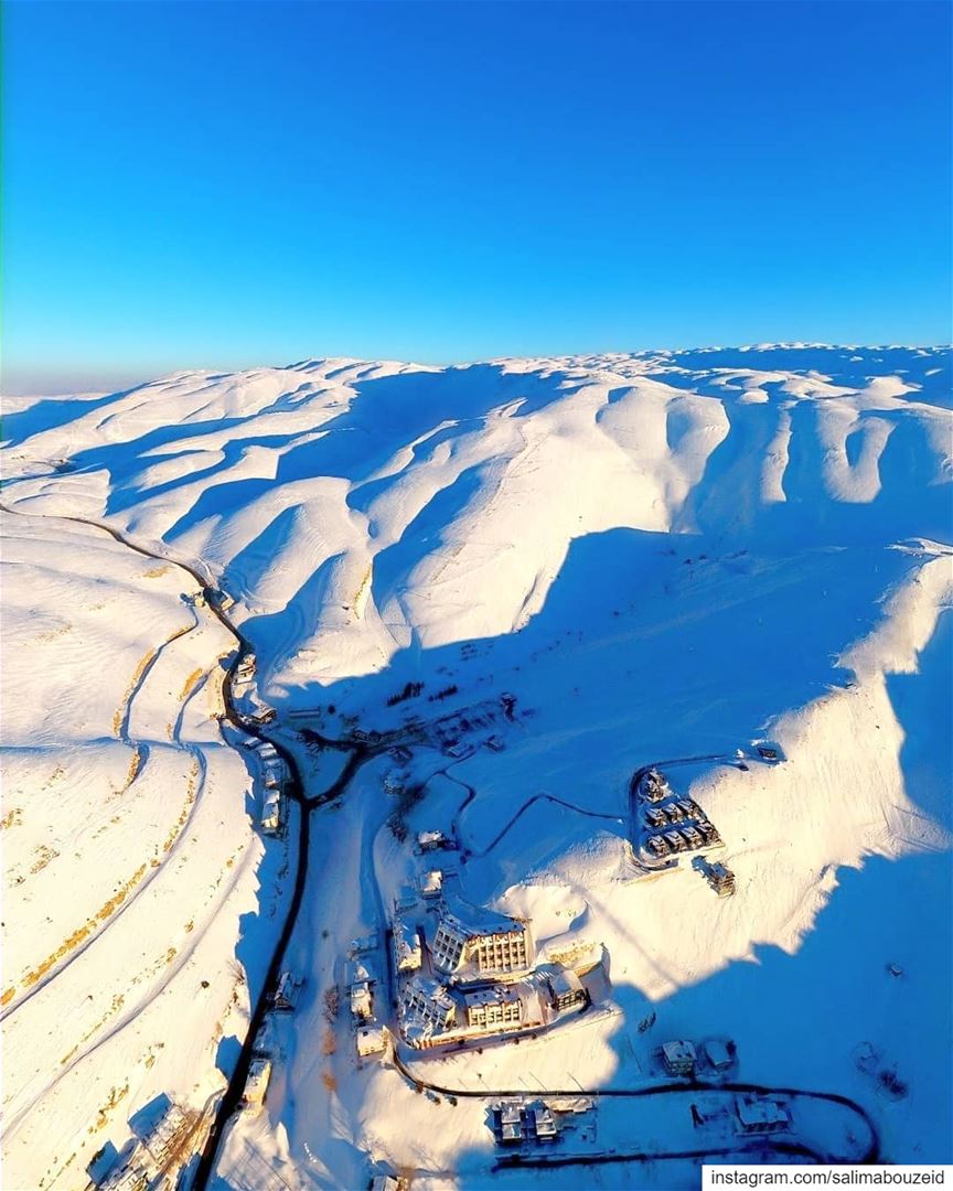 The season just around the corner for ski lovers ⛷Morning Lebanon 💙----- (Mzaar Ski Resort Kfardebian)