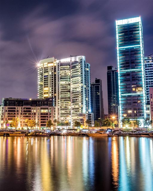 ."The shining diamonds of Beirut" Zaituna bay. A 180" Long exposure made... (Beirut, Lebanon)