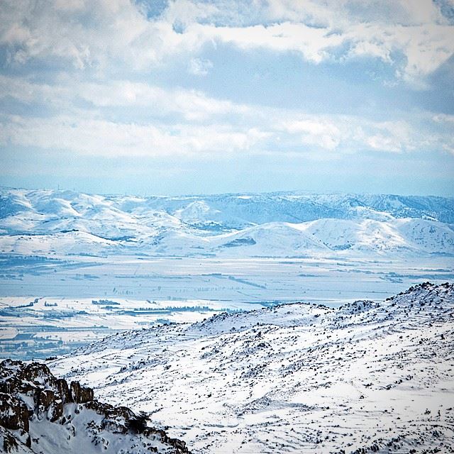 The "snow carpet" of Bekaa valleyThe beauty of storm  zeina Camera :...