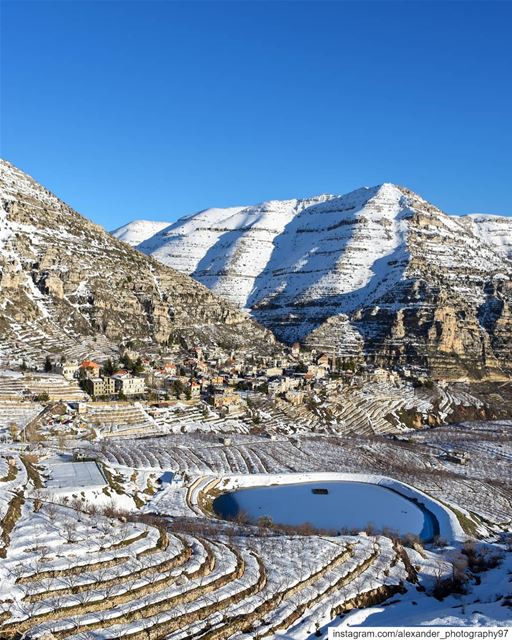 The snowy stairs ❄️🏔️ - A clear day at Akoura - 2/2/2019 snow  clear ... (Akoura, Mont-Liban, Lebanon)