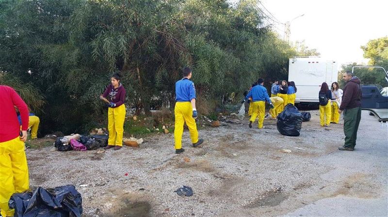 The sunshine squad of  ecowarriors!! Check out our new protective gear... (Fanar, Mont-Liban, Lebanon)